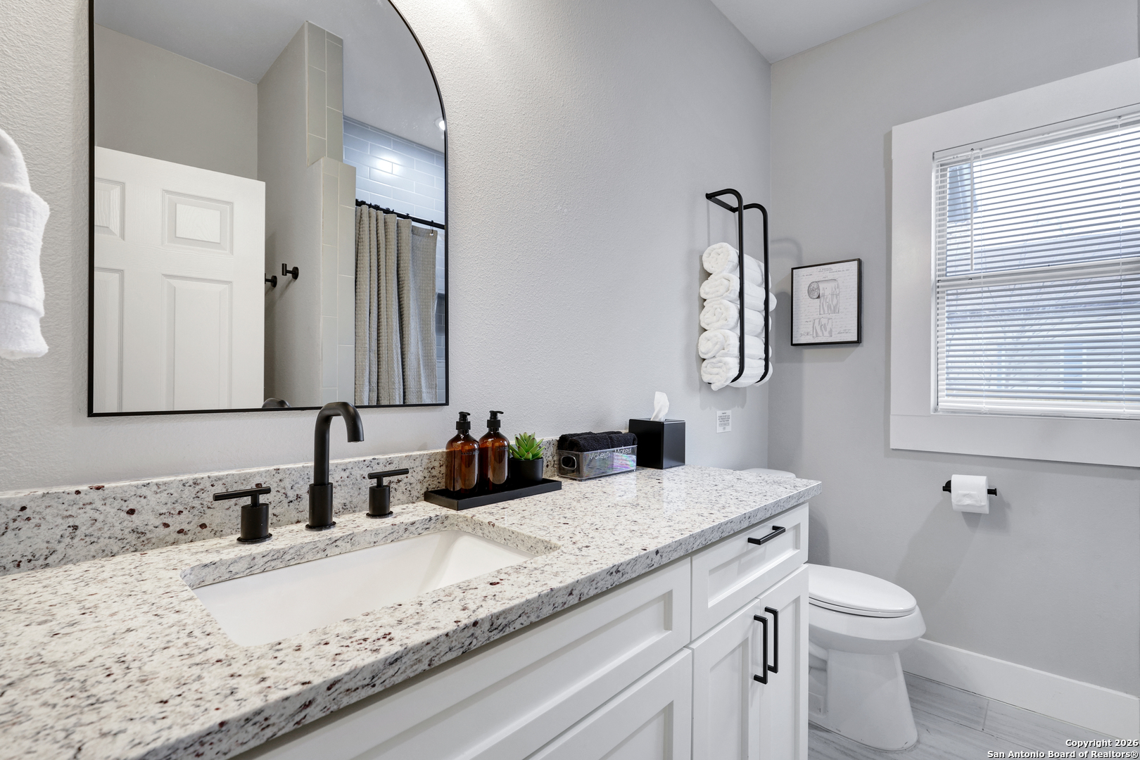 1917 W Huisache San Antonio TX 78201