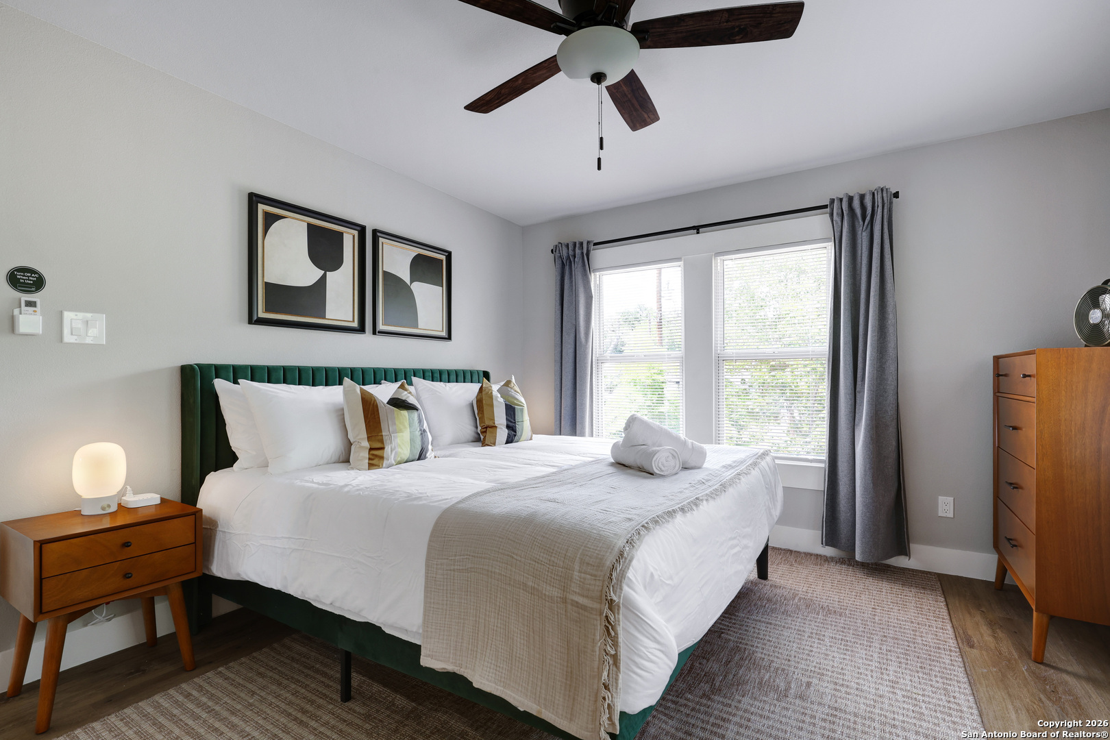 1917 W Huisache San Antonio TX 78201