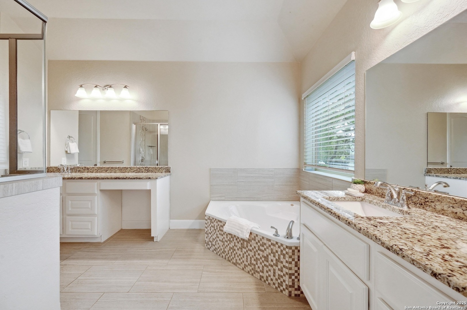 135 Escalera Boerne TX 78006