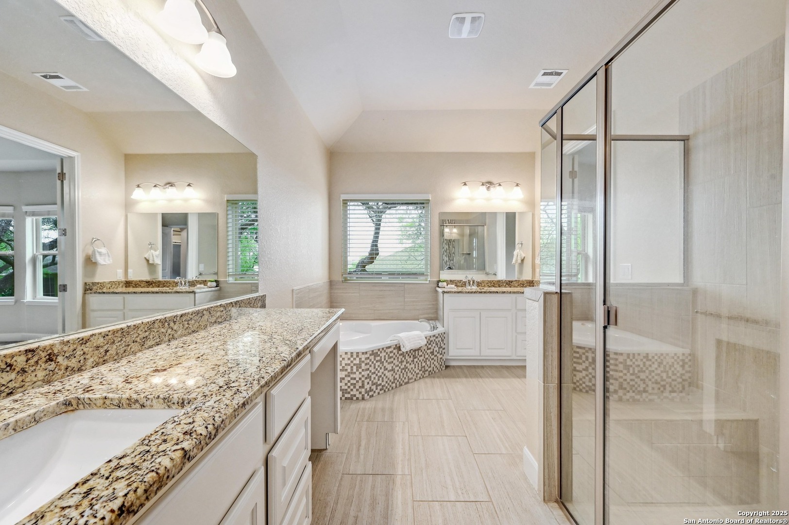 135 Escalera Boerne TX 78006