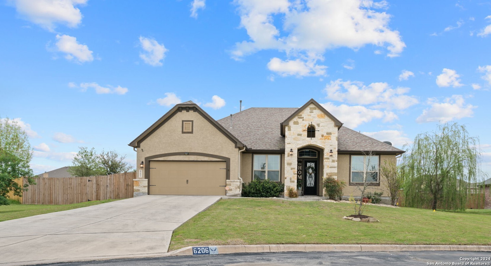 6206 Fishpond Road Converse TX 78109
