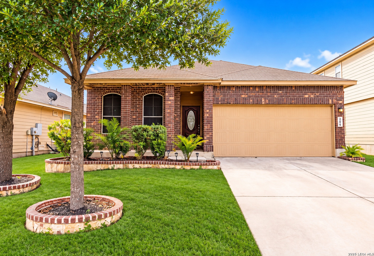 206 Reeves Garden San Antonio TX 78253
