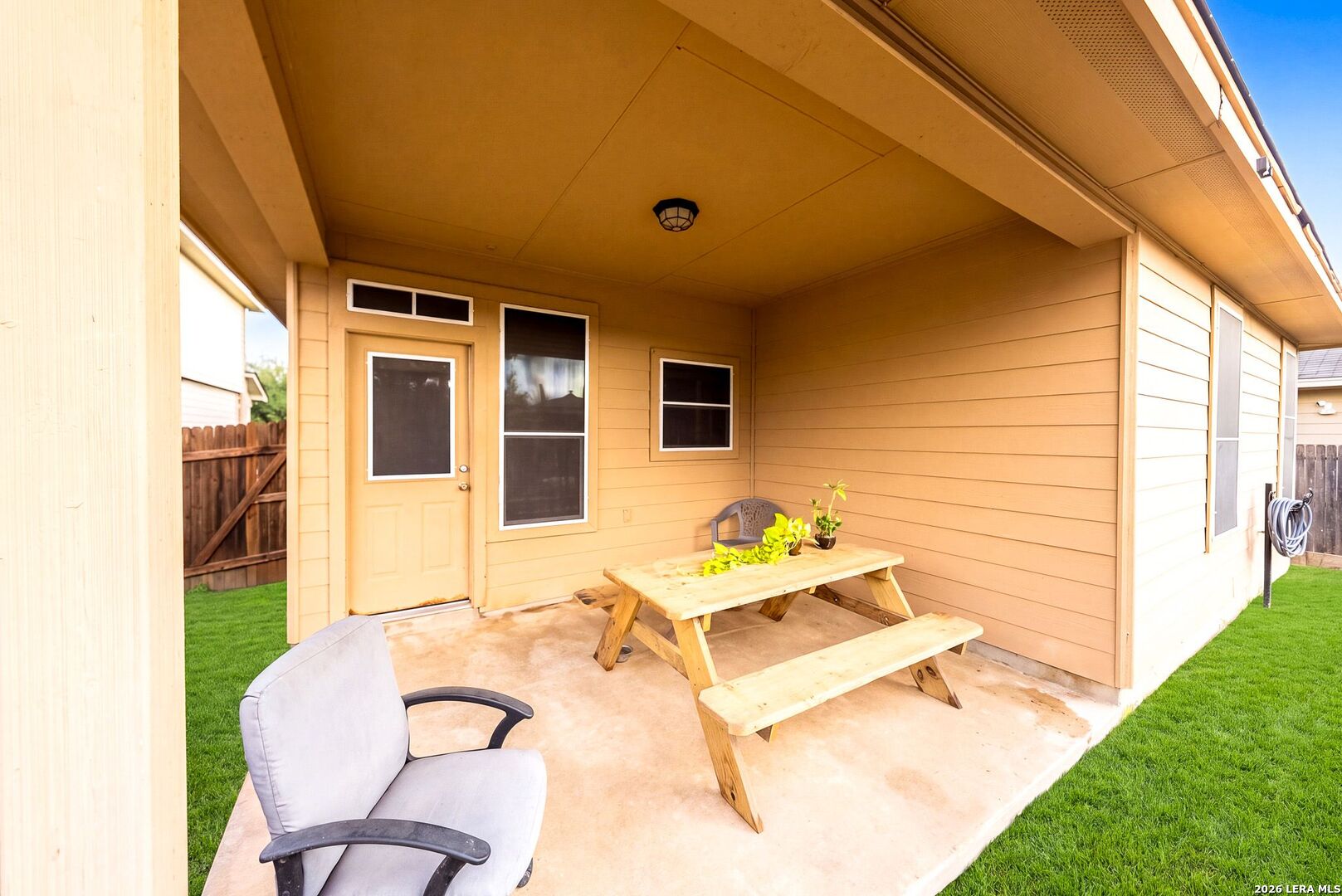 206 Reeves Garden San Antonio TX 78253