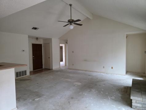 8718 Silver Quail San Antonio TX 78250