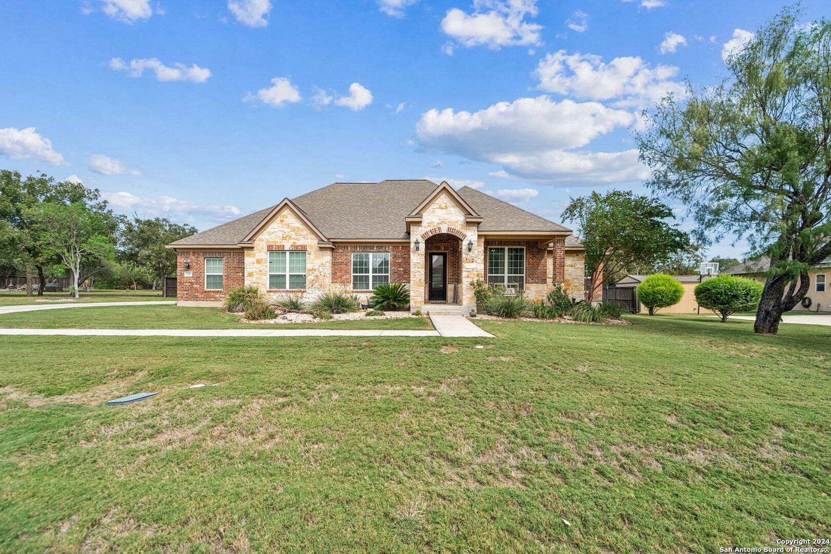 130 Sunrise Hill Castroville TX 78009