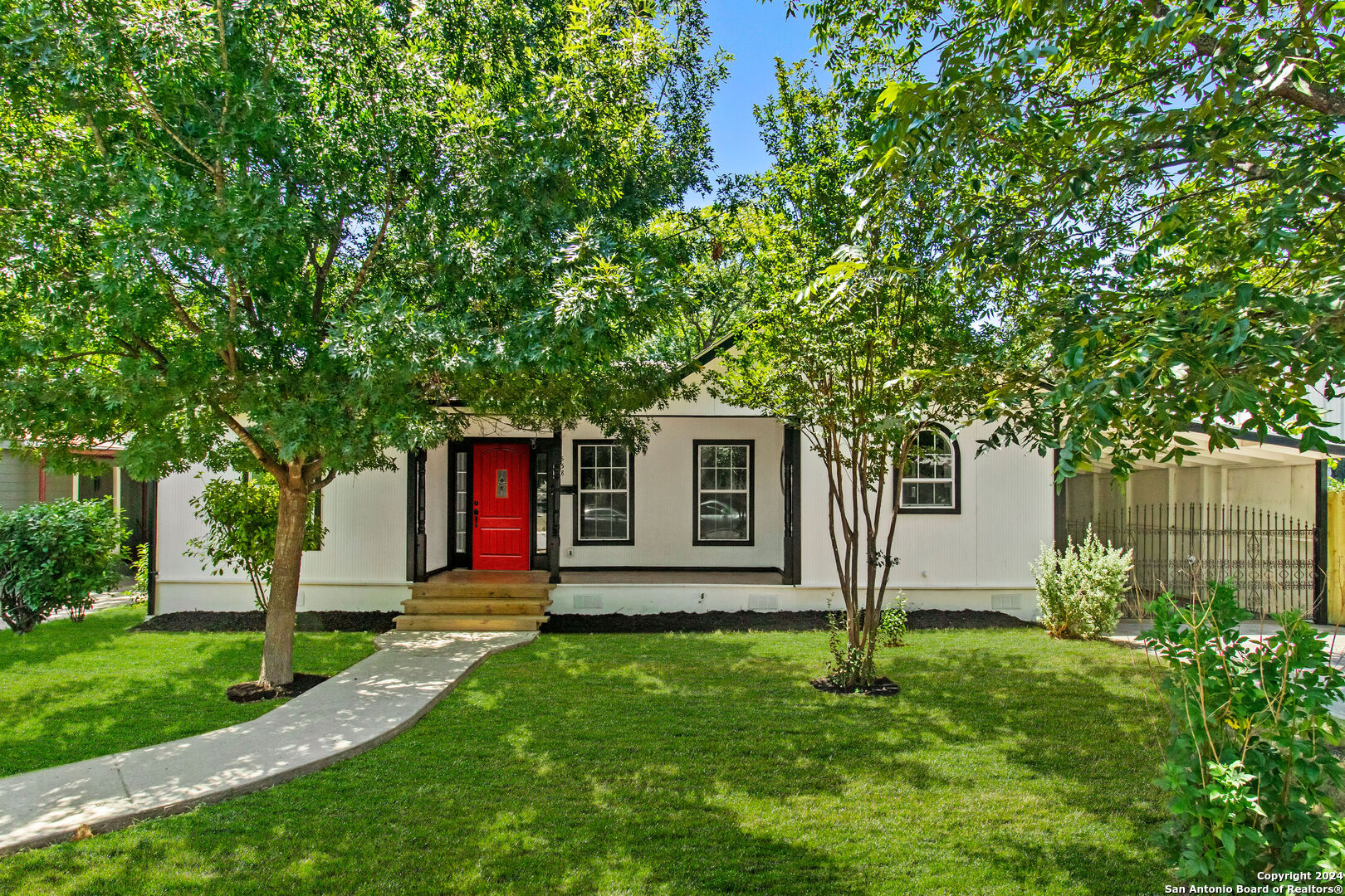 558 W Mandalay Drive San Antonio TX 78212
