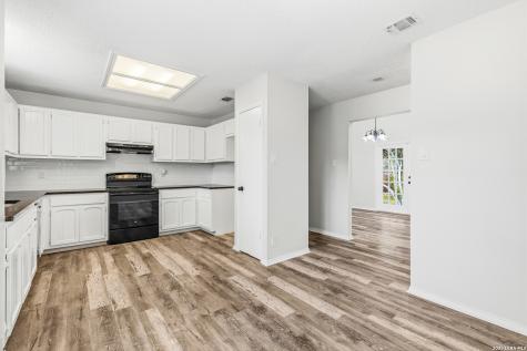 13834 E Hillside Drive San Antonio TX 78249
