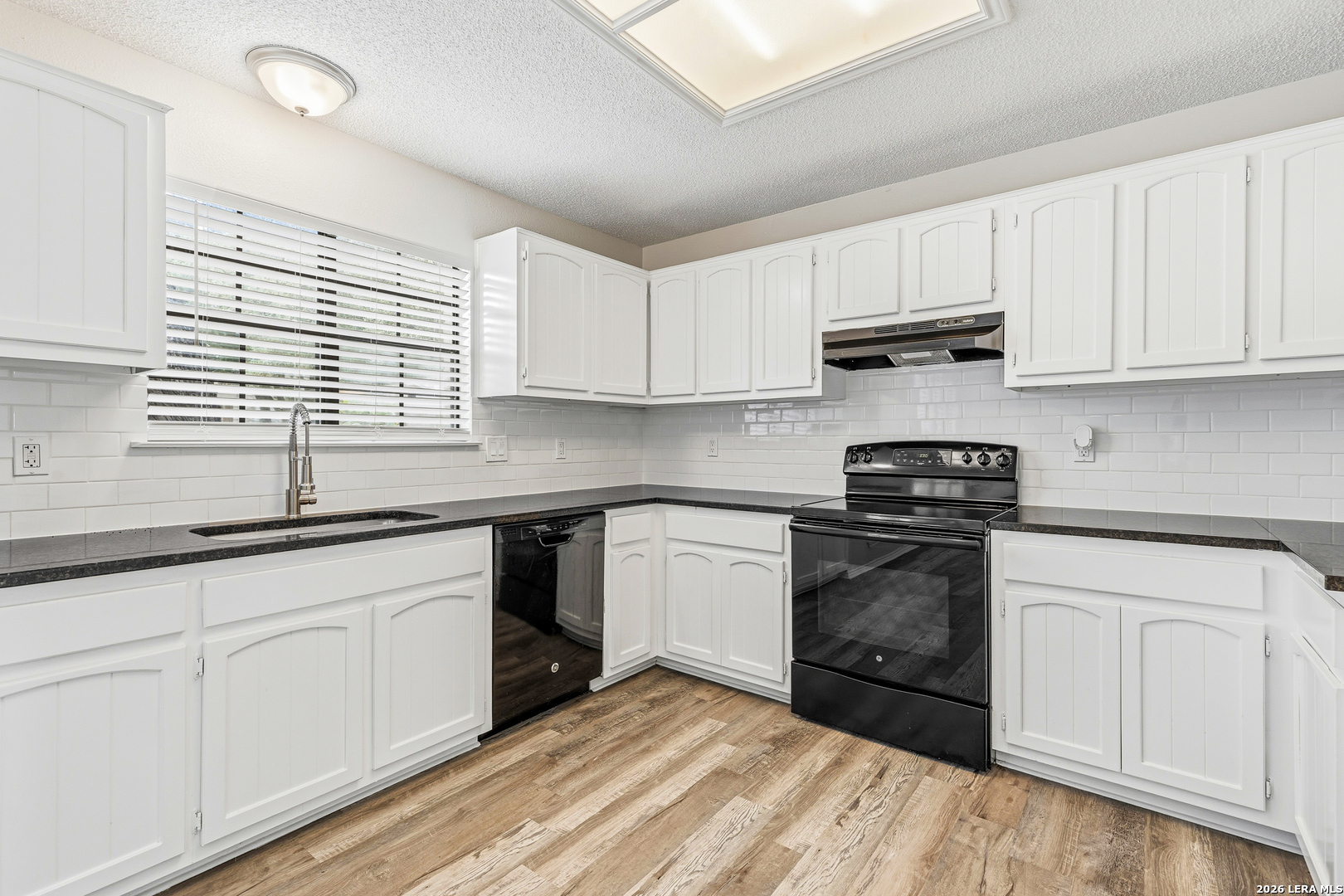 13834 E Hillside Drive San Antonio TX 78249