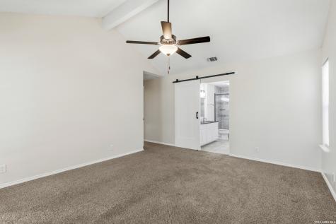 13834 E Hillside Drive San Antonio TX 78249
