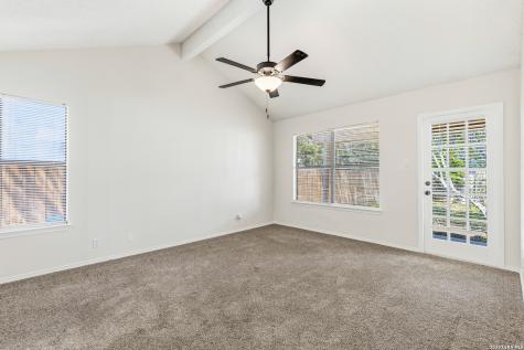 13834 E Hillside Drive San Antonio TX 78249