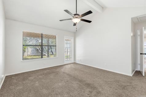 13834 E Hillside Drive San Antonio TX 78249