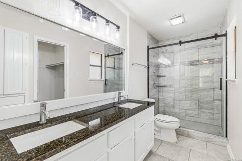 13834 E Hillside Drive San Antonio TX 78249