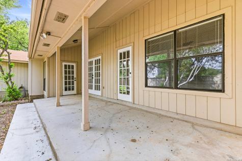13834 E Hillside Drive San Antonio TX 78249