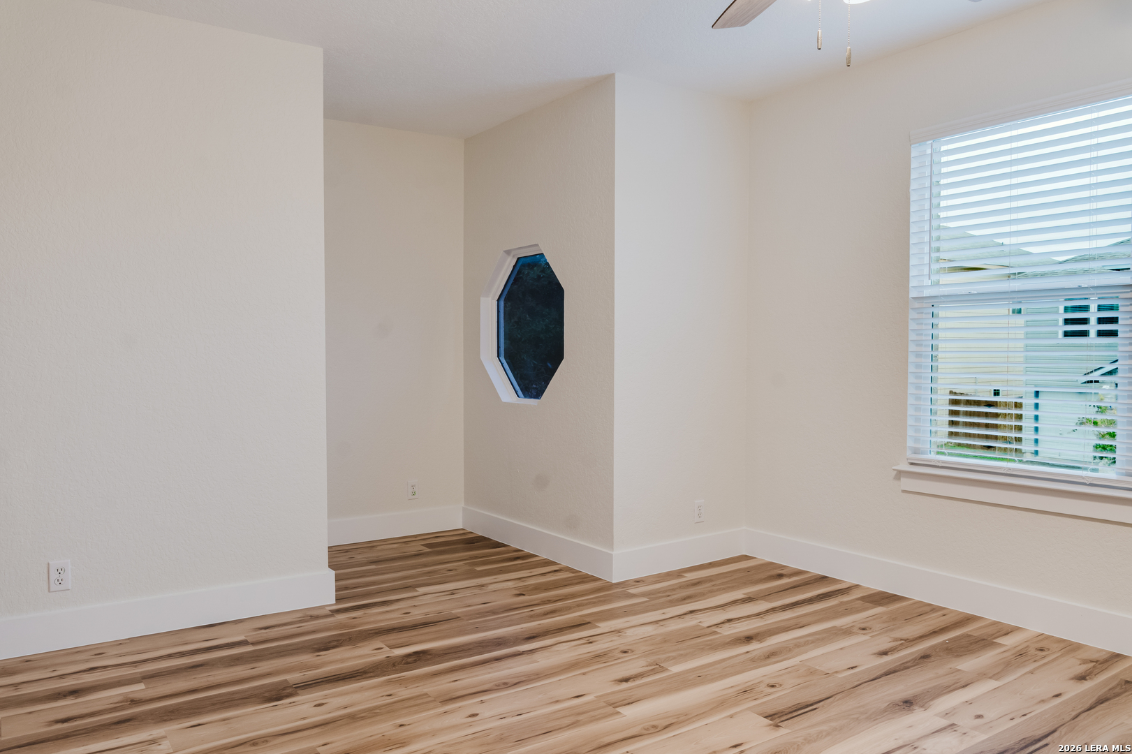 48 Weathering Creek San Antonio TX 78238