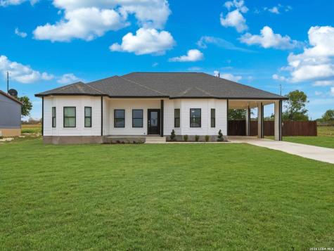 12822 Pueblo Nuevo Atascosa TX 78002