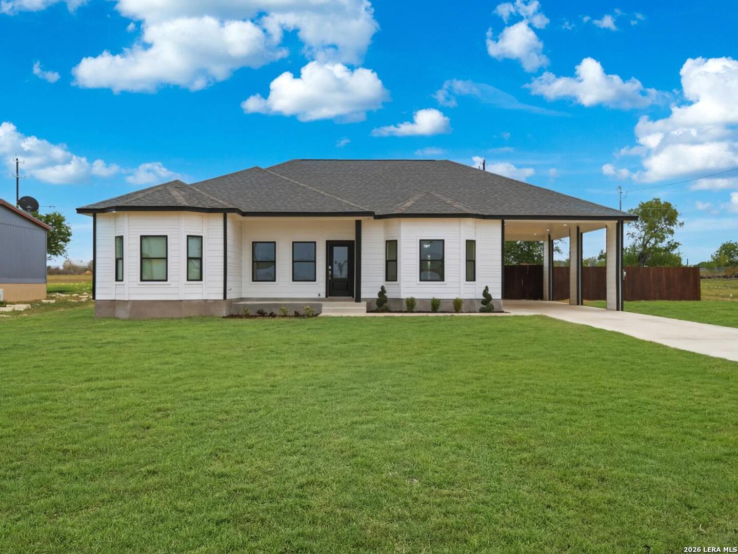 12822 Pueblo Nuevo Atascosa TX 78002