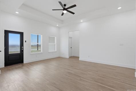 12822 Pueblo Nuevo Atascosa TX 78002