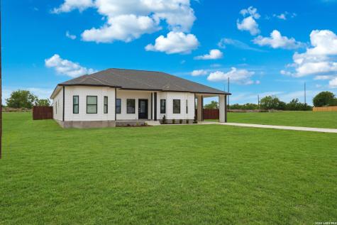 12822 Pueblo Nuevo Atascosa TX 78002