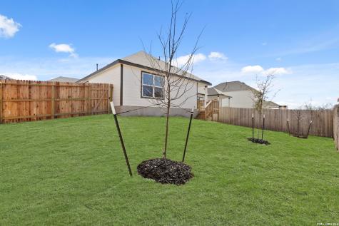 126 Hunters Camp San Antonio TX 78253