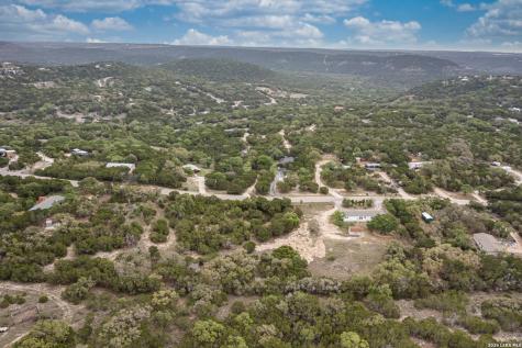1235 Q'appuella Canyon Lake TX 78133