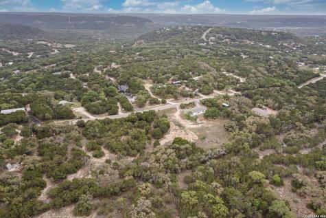 1235 Q'appuella Canyon Lake TX 78133