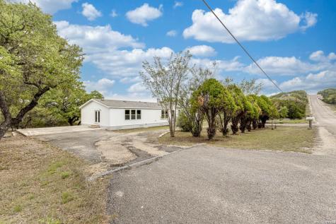 1235 Q'appuella Canyon Lake TX 78133