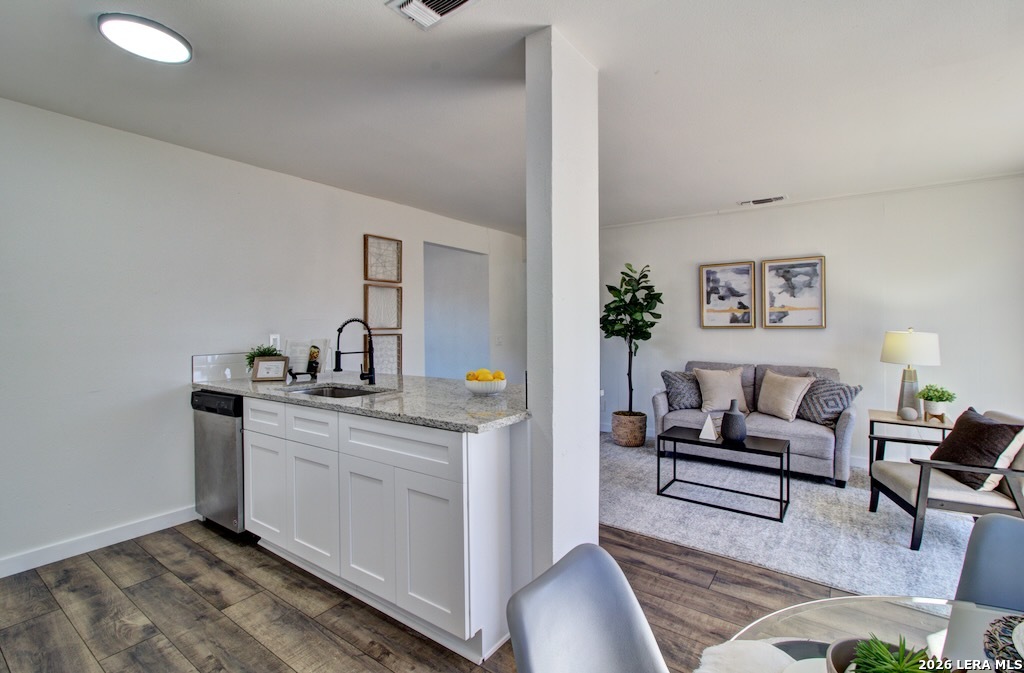 4566 Los Ranchitos Street San Antonio TX 78233