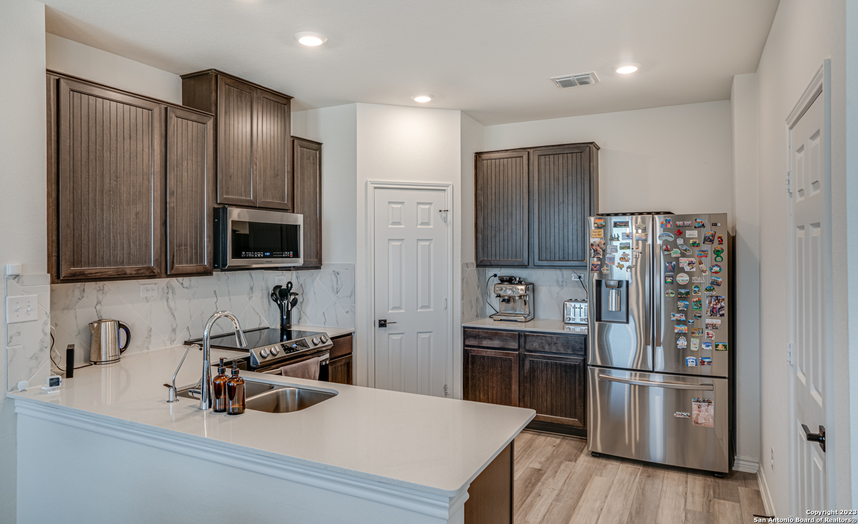 1806 Overlook Bend San Antonio TX 78245