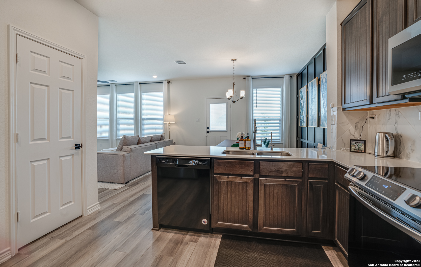 1806 Overlook Bend San Antonio TX 78245