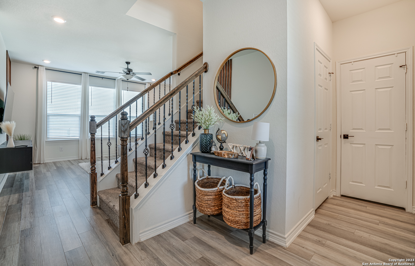 1806 Overlook Bend San Antonio TX 78245