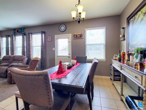 7039 Capeshaw San Antonio TX 78252