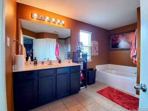 7039 Capeshaw San Antonio TX 78252