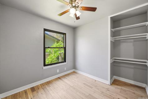 7627 Glen Vista San Antonio TX 78239