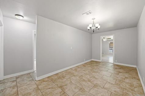 7627 Glen Vista San Antonio TX 78239