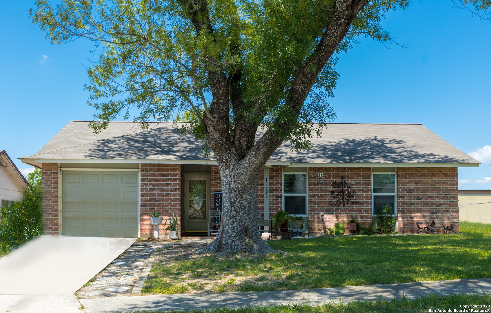 12323 El Santo Way San Antonio TX 78233