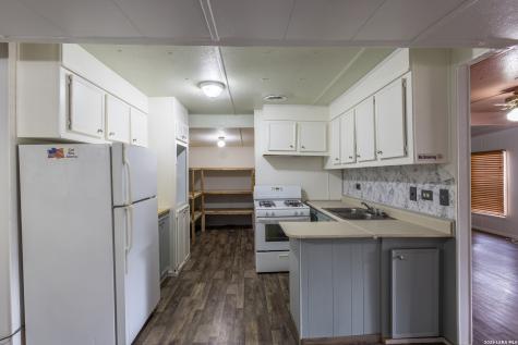 703 S Baylor Cotulla TX 78014