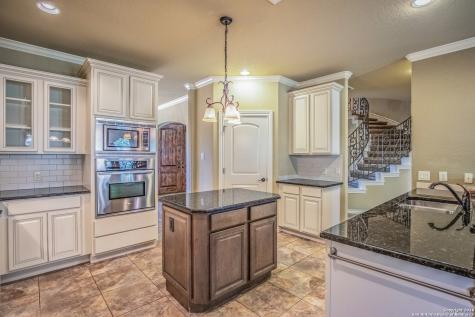 8835 Napa Landing Boerne TX 78015