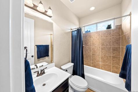 11816 Field Bend Selma TX 78154