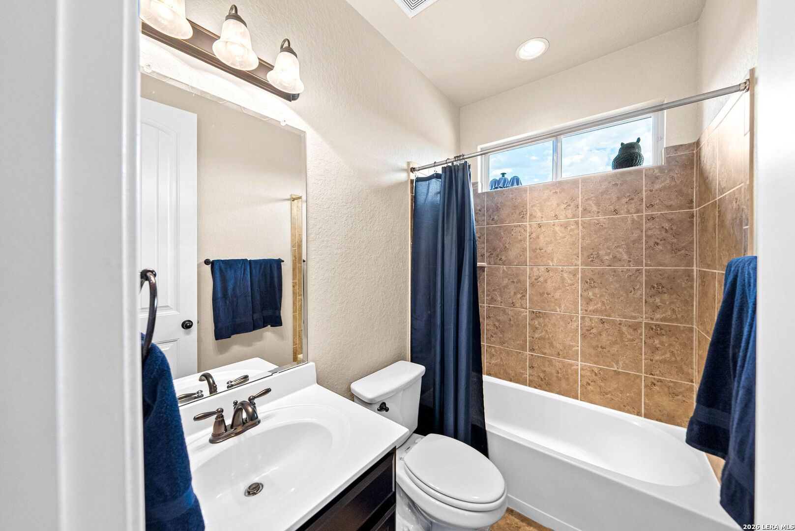 11816 Field Bend Selma TX 78154