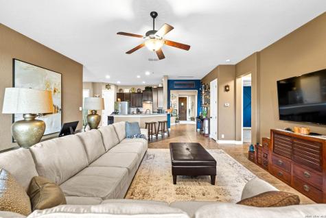 11816 Field Bend Selma TX 78154