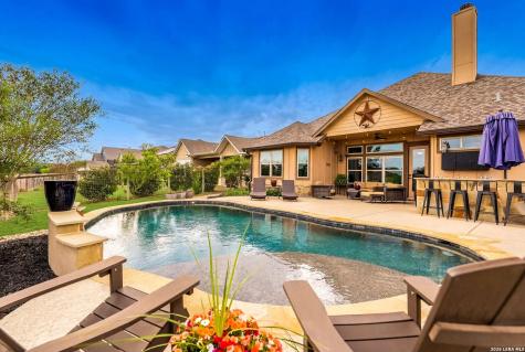 11816 Field Bend Selma TX 78154