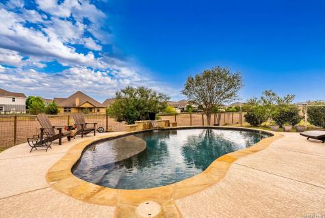 11816 Field Bend Selma TX 78154