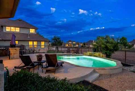 11816 Field Bend Selma TX 78154