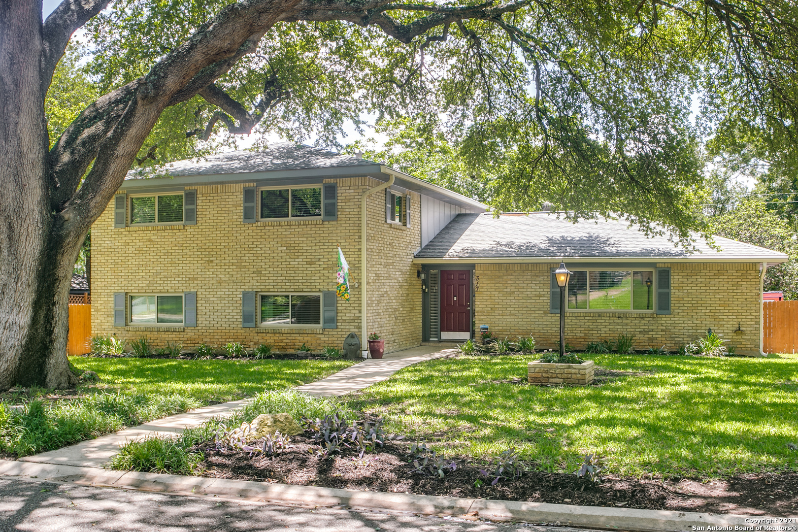 317 Towne Vue Drive Castle Hills TX 78213