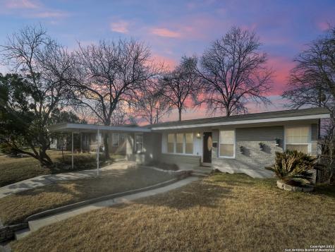 135 Addax Drive San Antonio TX 78213
