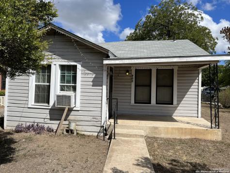 703 W Winnipeg Avenue San Antonio TX 78225