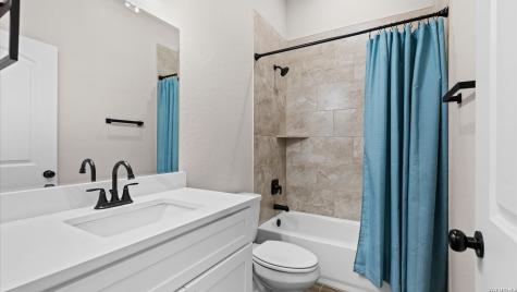 8511 Ventura Selma TX 78154