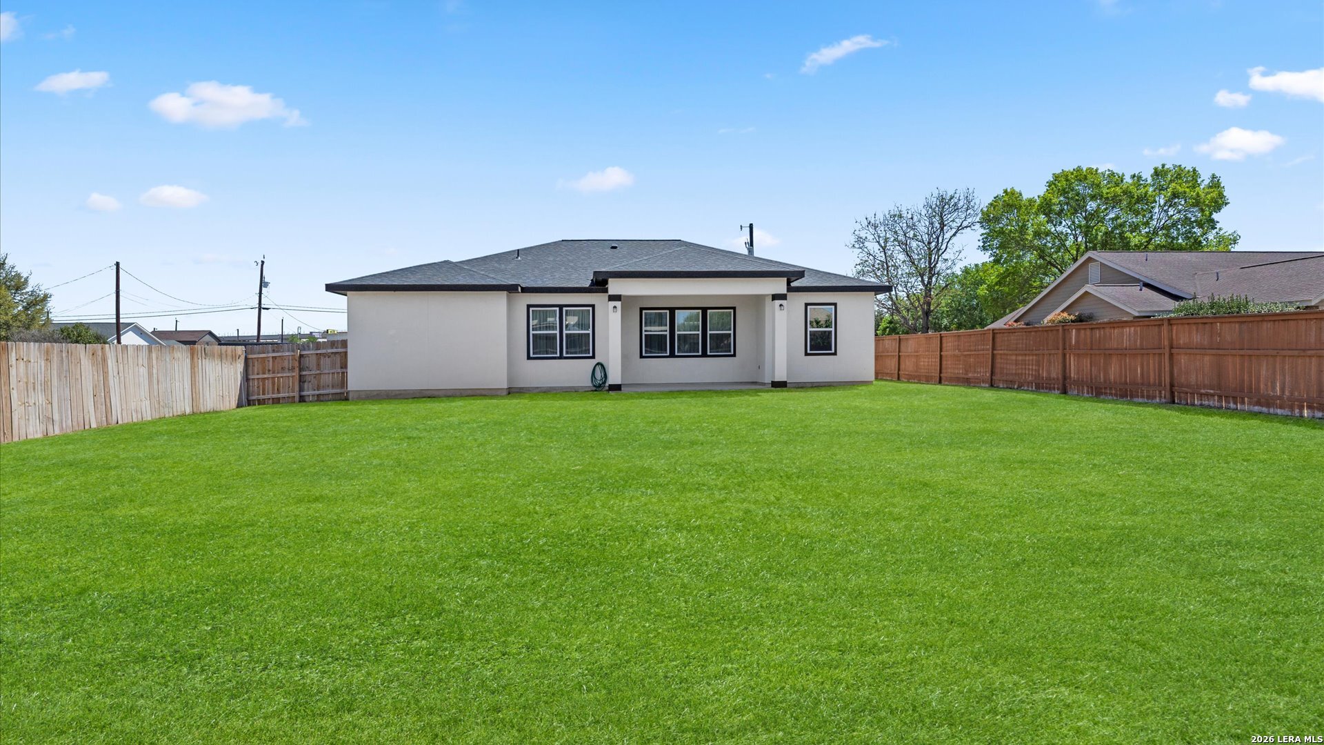 8511 Ventura Selma TX 78154