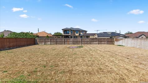 8511 Ventura Selma TX 78154