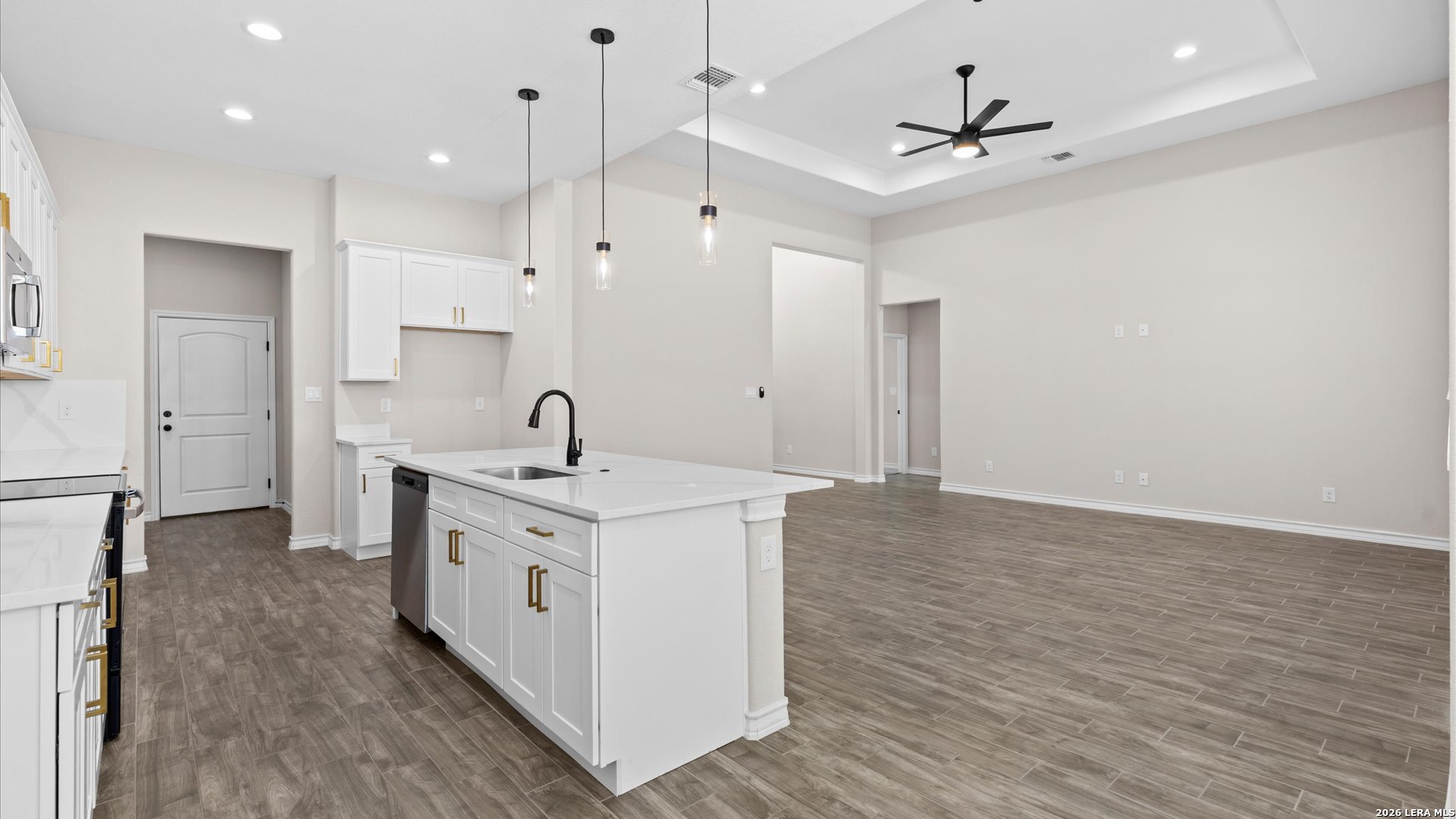 8511 Ventura Selma TX 78154